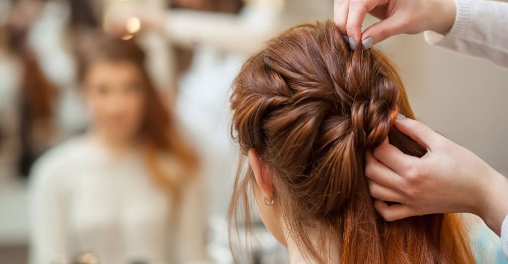 Penteados elegantes para festas e eventos